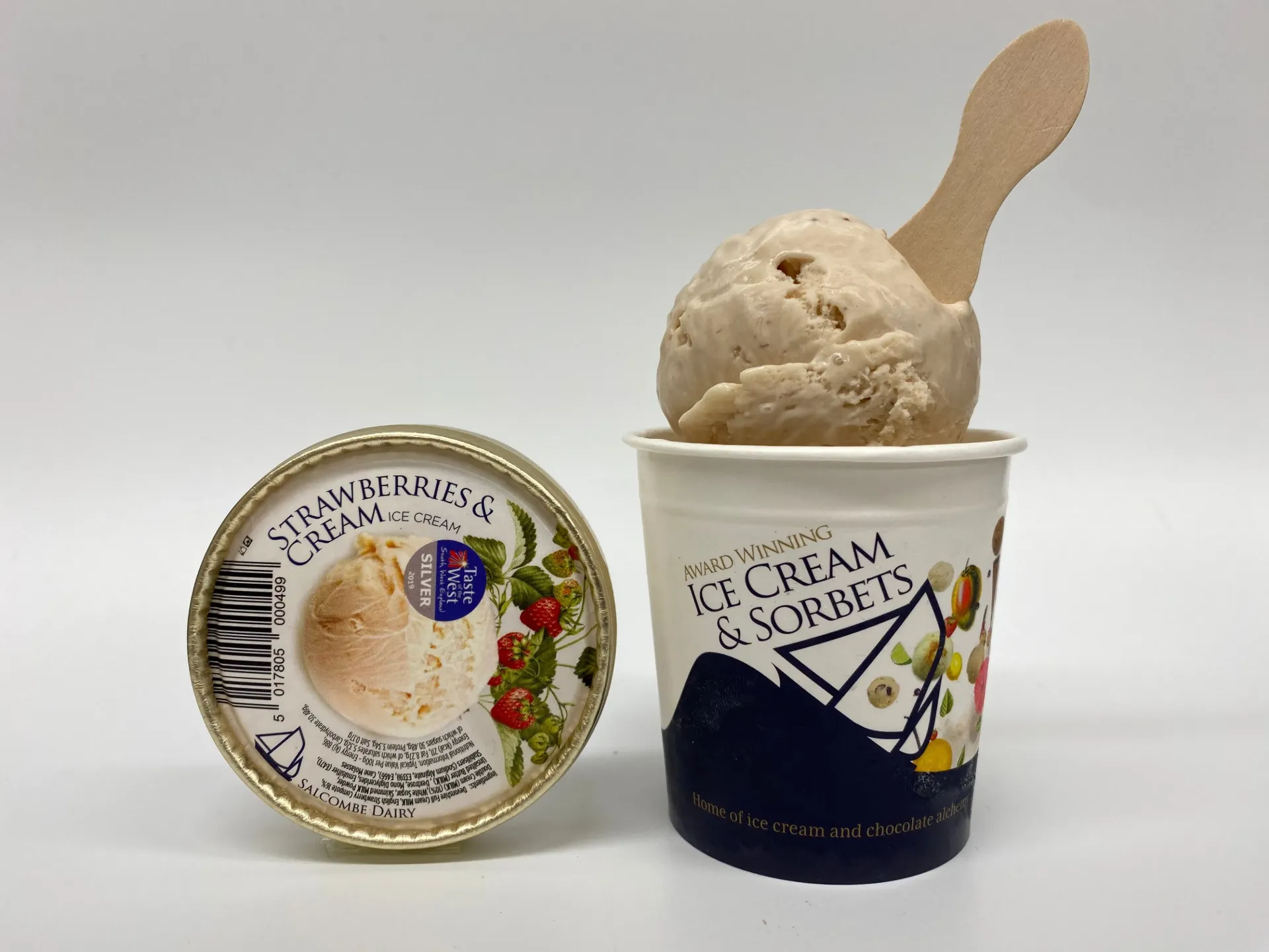 [STRA120] Strawberries & cream